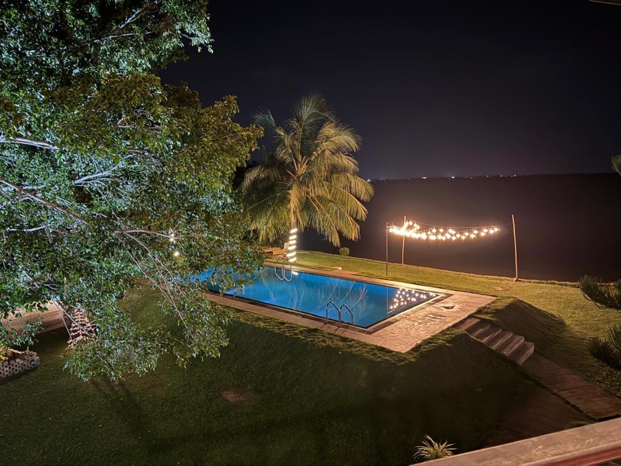 Nico Lagoon Hotel Negombo Buitenkant foto