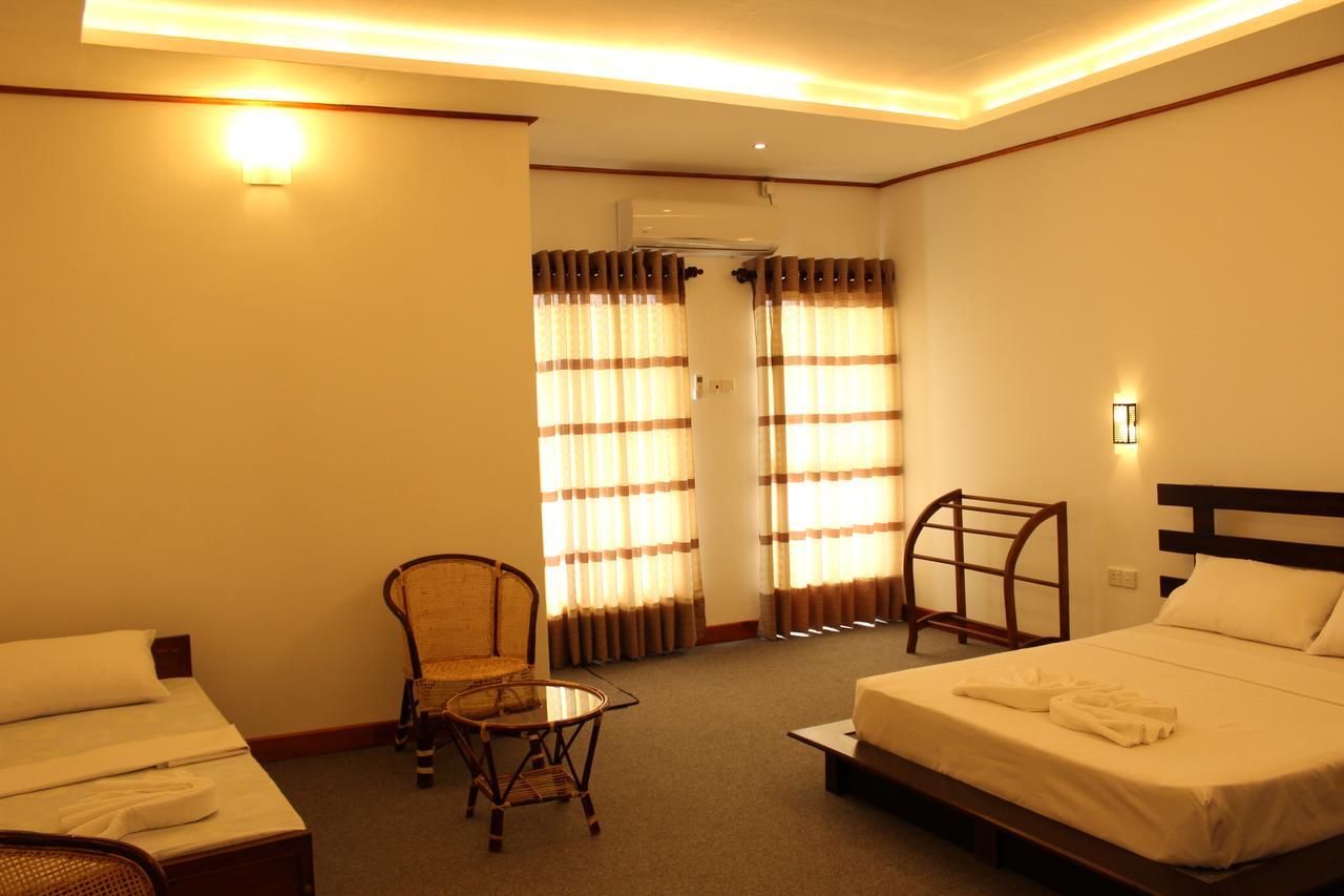 Nico Lagoon Hotel Negombo Buitenkant foto