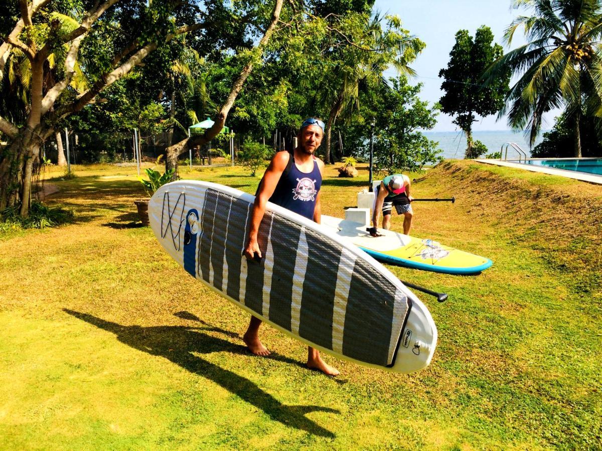 Nico Lagoon Hotel Negombo Buitenkant foto